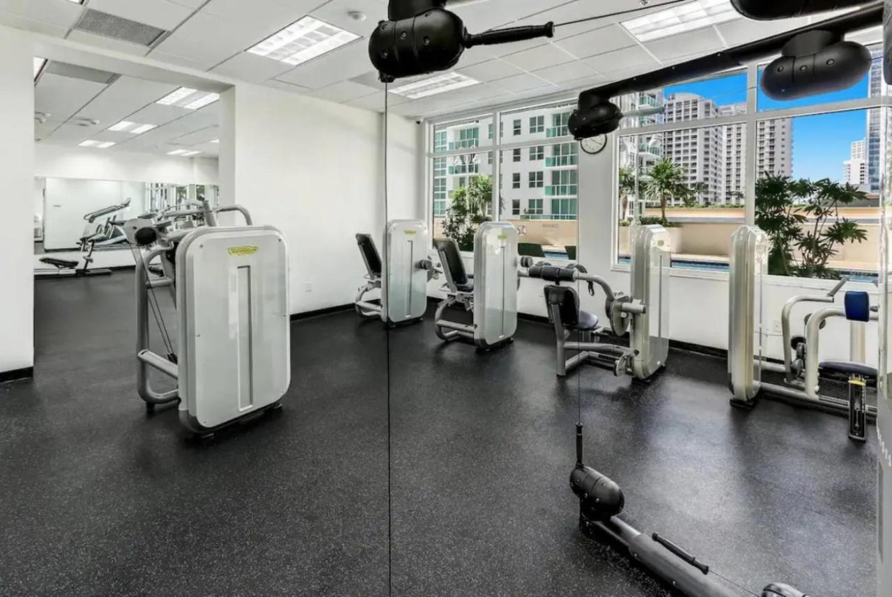 Modern 1 Bed In The Heart Of Brickell With Free Parking Apartment ไมอามี ภายนอก รูปภาพ