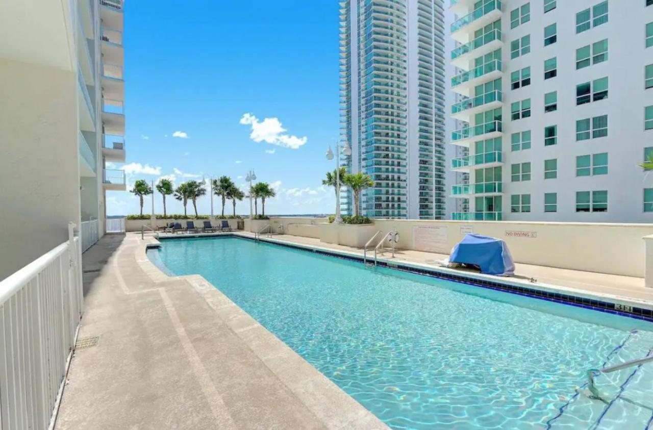 Modern 1 Bed In The Heart Of Brickell With Free Parking Apartment ไมอามี ภายนอก รูปภาพ