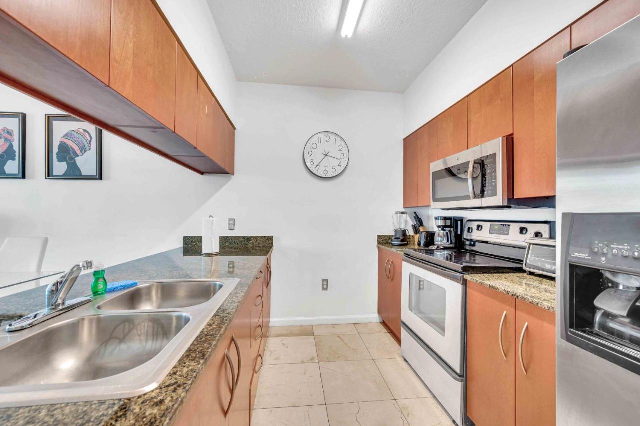 Modern 1 Bed In The Heart Of Brickell With Free Parking Apartment ไมอามี ภายนอก รูปภาพ