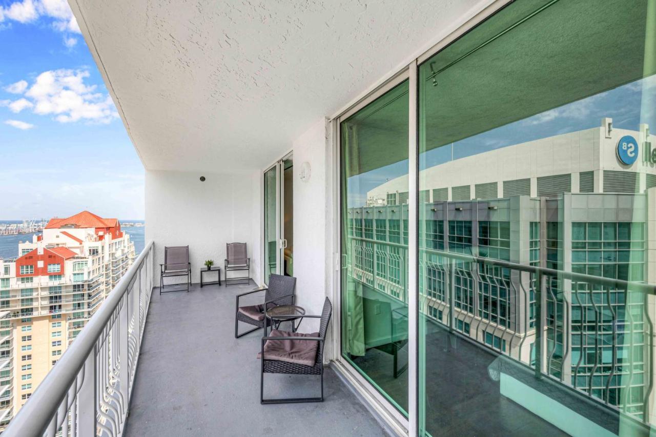 Modern 1 Bed In The Heart Of Brickell With Free Parking Apartment ไมอามี ภายนอก รูปภาพ